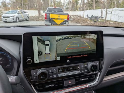 New 2026 Toyota Grand Highlander Platinum AWD/4WD image 13