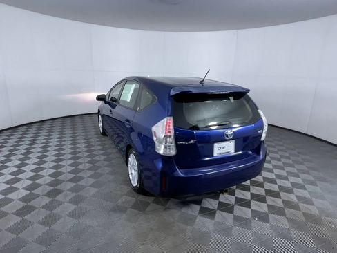 Used 2012 Toyota Prius V Three image 7