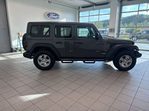 Used 2021 Jeep Wrangler Unlimited Sport w/ Sun And Sound Package AWD/4WD image 19