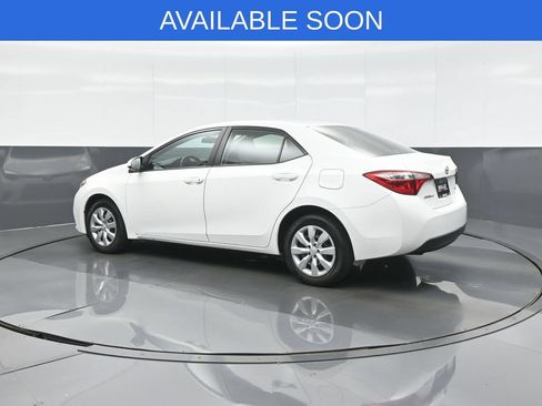 Used 2015 Toyota Corolla LE FWD image 5