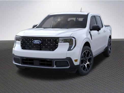 New 2026 Ford Maverick Lariat AWD/4WD image 2