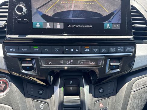 Used 2025 Honda Odyssey EX-L image 15