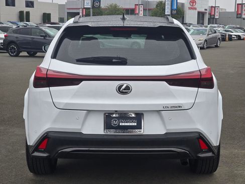 Used 2024 Lexus UX 250h F Sport FWD image 6