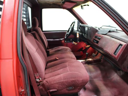 Used 1989 Chevrolet Silverado 2500 4x4 Regular Cab image 12