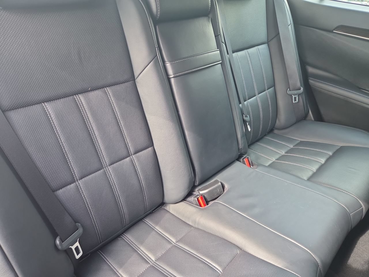 Used 2018 Lexus ES 350 w/ Luxury Package w/Wood Trim FWD image 23