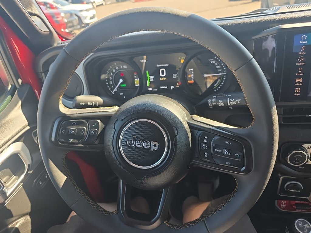 Used 2024 Jeep Wrangler Unlimited AWD/4WD image 18