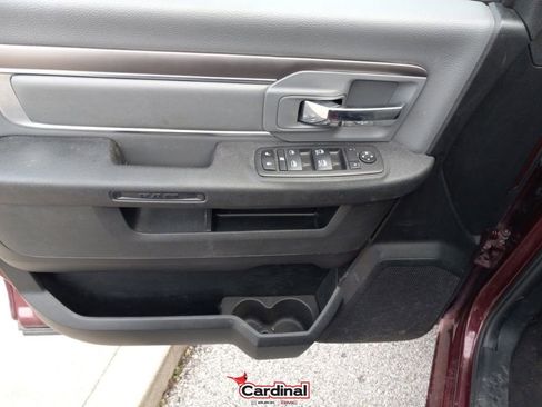 Used 2024 RAM 1500 Classic SLT image 18