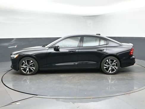 Used 2024 Volvo S60 B5 Plus w/ Climate Package AWD/4WD image 6
