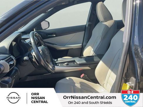 Used 2016 Lexus IS 200t w/ F Sport Package image 17