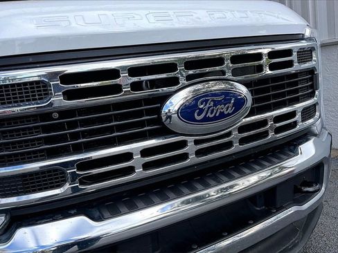 Used 2024 Ford F250 XLT image 27