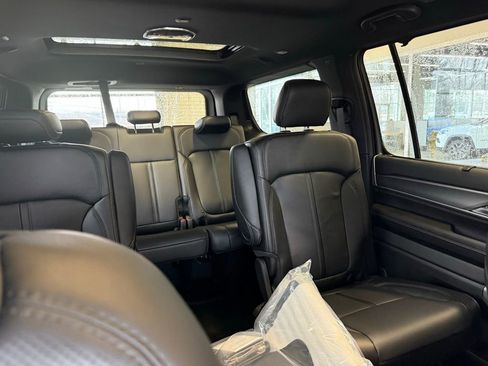 New 2026 Jeep Grand Wagoneer Limited AWD/4WD image 13