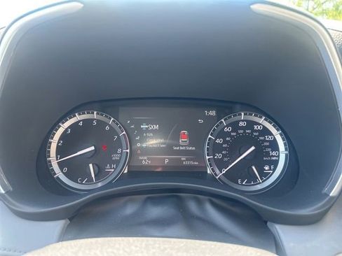 Used 2021 Toyota Highlander XLE FWD image 13