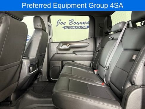 Used 2023 GMC Sierra 1500 SLT w/ SLT Premium Package AWD/4WD image 14