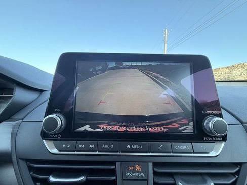 Certified 2024 Nissan Altima 2.5 SV image 19