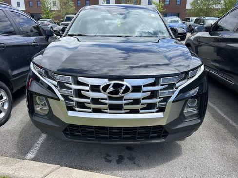 Used 2023 Hyundai Santa Cruz SE w/ Cargo Package AWD/4WD image 2