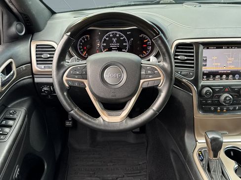Used 2016 Jeep Grand Cherokee Overland image 28