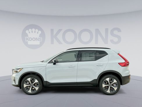 New 2026 Volvo XC40 B5 Plus w/ Protection Package Premier image 2
