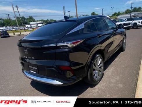 Certified 2025 Buick Envista Sport Touring FWD image 10