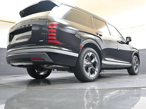 Used 2026 Hyundai Palisade Limited AWD/4WD image 33