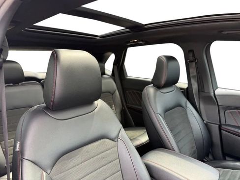 Used 2021 Ford Edge ST-Line w/ Cold Weather Package AWD/4WD image 25