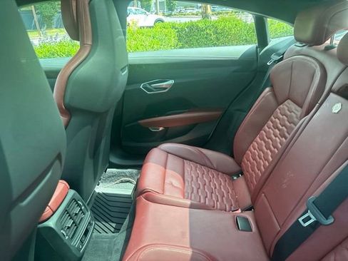 Used 2023 Audi e-tron GT Premium Plus w/ Performance Package AWD/4WD image 5