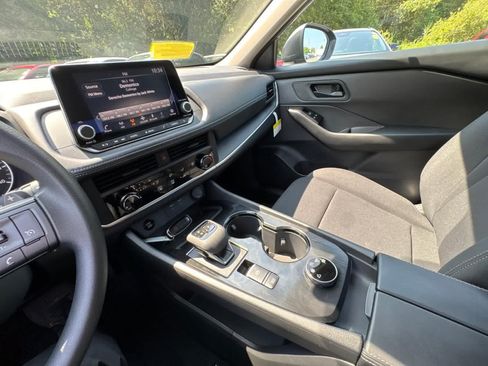 Used 2026 Nissan Rogue S AWD/4WD image 22