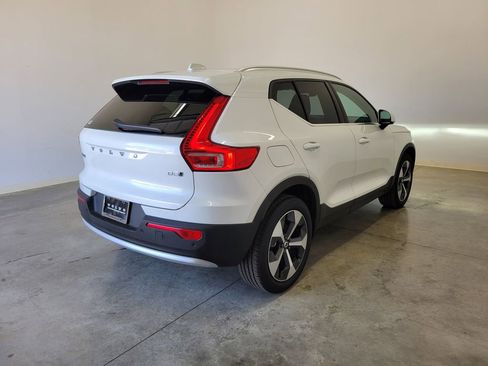 New 2025 Volvo XC40 B5 Core w/ Protection Package Premier image 5