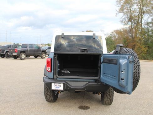 New 2025 Ford Bronco Heritage Edition image 15