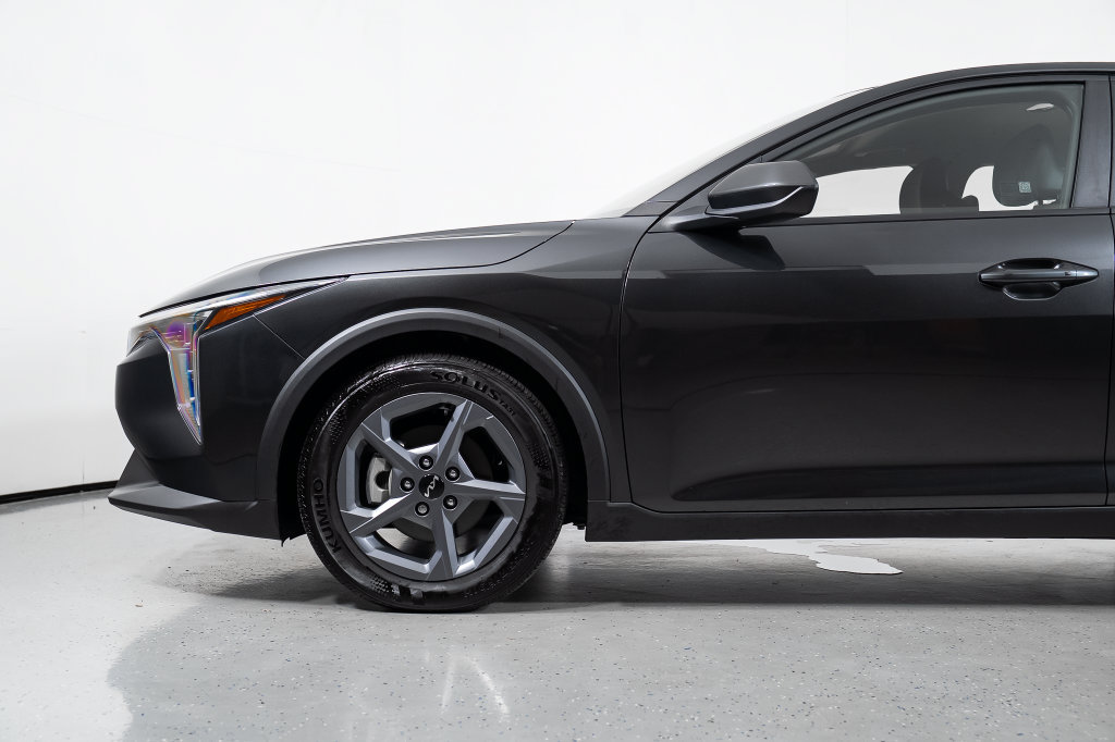 Used 2025 Kia K4 FWD image 12