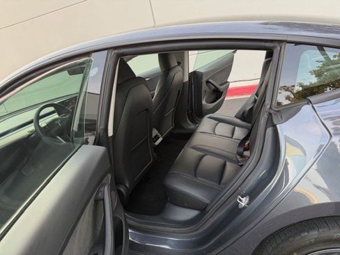 Used 2023 Tesla Model 3 Standard Range image 15