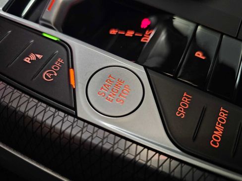 Used 2025 BMW 330i xDrive Sedan w/ Convenience Package image 30