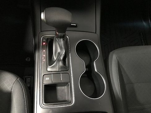 Used 2020 Kia Sorento FWD V6 image 29