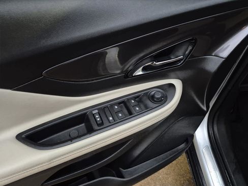 Used 2019 Buick Encore Preferred image 11