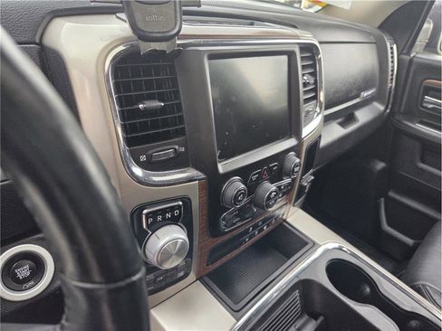 Used 2017 RAM 1500 Laramie w/ Convenience Group image 11