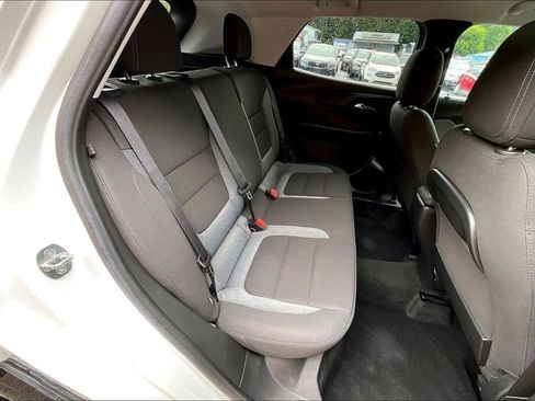 Used 2022 Chevrolet TrailBlazer LT w/ Driver Confidence Package AWD/4WD image 26