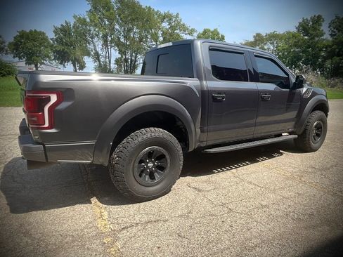 Used 2017 Ford F150 Raptor w/ Equipment Group 802A Luxury AWD/4WD image 5