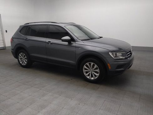 Used 2020 Volkswagen Tiguan S image 11