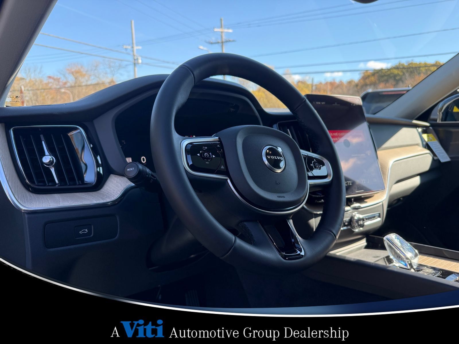Used 2026 Volvo XC60 B5 Plus w/ Protection Package Premier AWD/4WD image 12