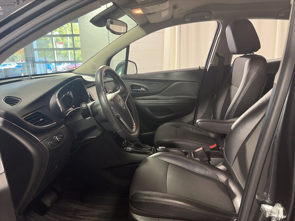 Used 2017 Buick Encore Sport Touring w/ Safety Package AWD/4WD image 17
