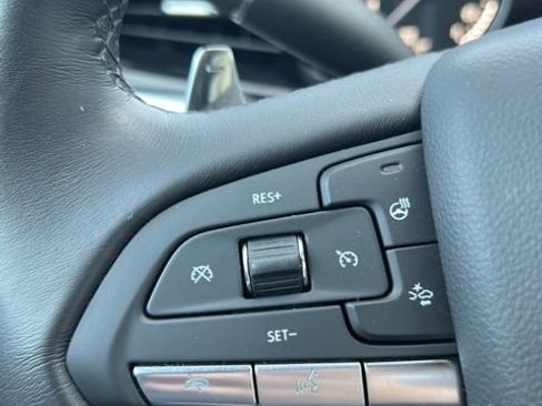 Used 2023 Cadillac XT6 Sport image 15