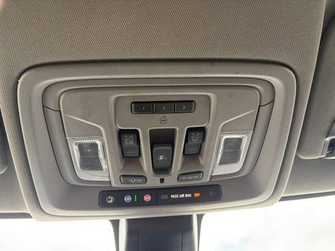 Certified 2022 GMC Sierra 1500 SLT image 12