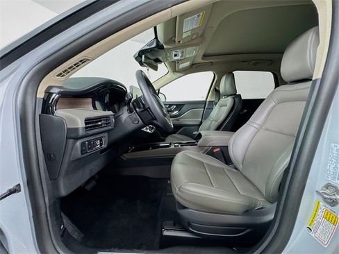 Used 2025 Lincoln Corsair Reserve w/ Equipment Group 202A image 41