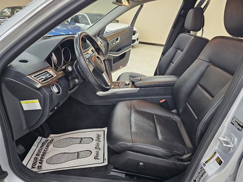 Used 2014 Mercedes-Benz E 350 Sedan image 19