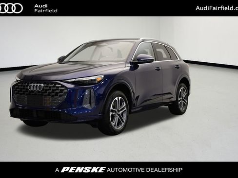 Certified 2025 Audi Q5 Premium w/ Convenience Package image 1