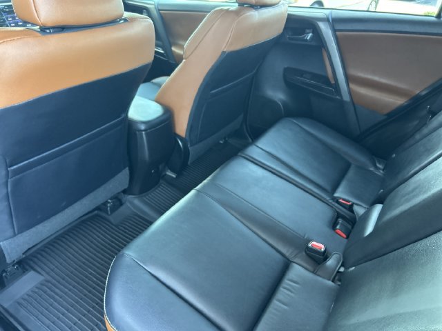 Used 2017 Toyota RAV4 SE FWD image 29