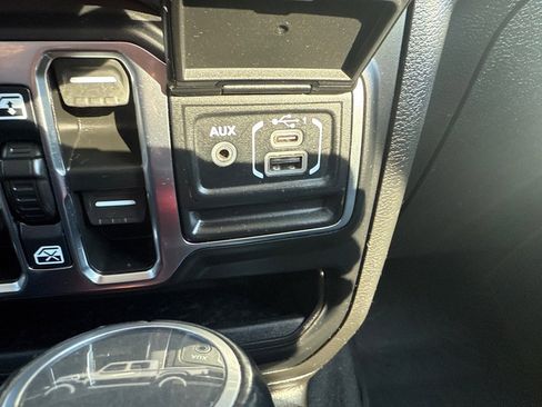 Used 2021 Jeep Gladiator Overland w/ Popular Equipment Package image 34