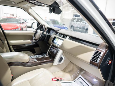 Used 2017 Land Rover Range Rover HSE image 15