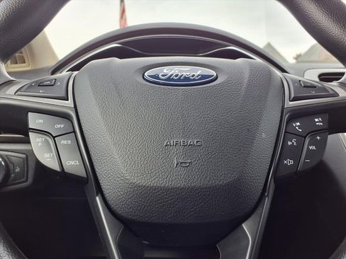 Used 2020 Ford Fusion SE image 14