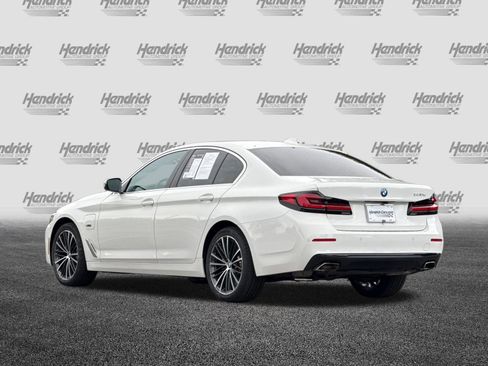 Certified 2023 BMW 530e w/ Premium Package image 7