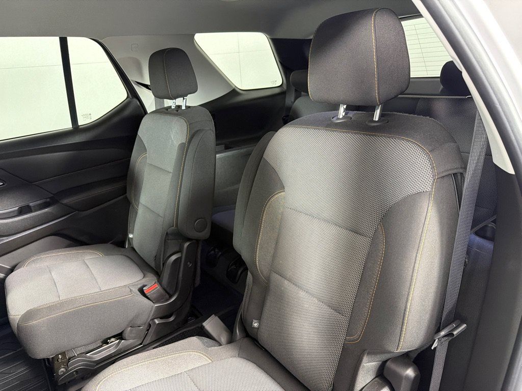 Used 2019 Chevrolet Traverse LT FWD image 18